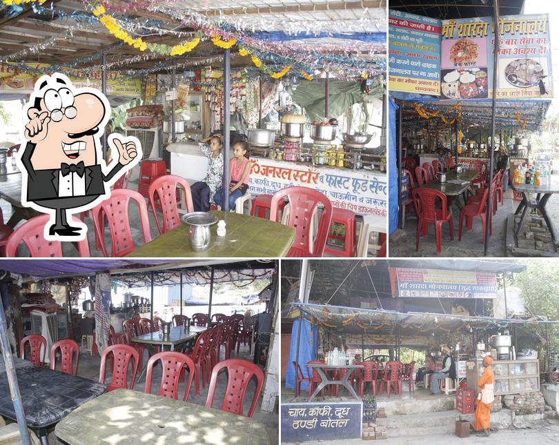 The interior of MAA sharda Bhojnalya