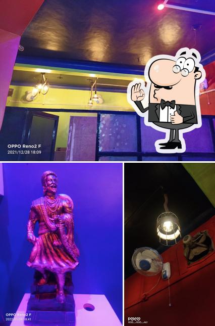 Sr Cafe Food And Drink