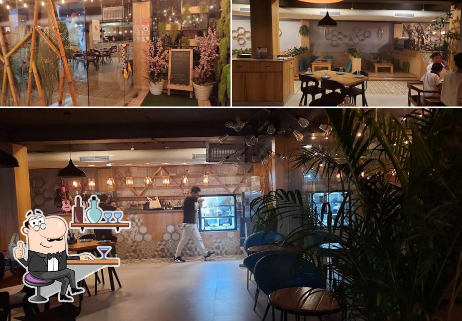 Check out how Choe-Wang’s Kitchen looks inside