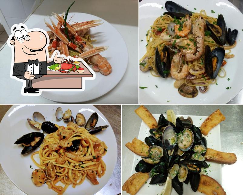 Ordina la cucina di mare a Ristorante Pizzeria 007 di Francesco Gugliuzzi (stazione)