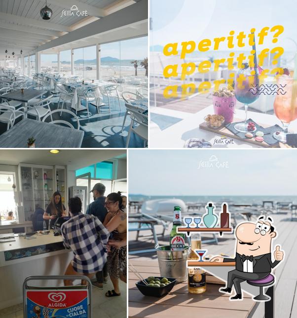 Dai un'occhiata agli interni di Scilla Cafè