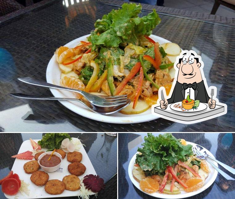 Food at City Cabana