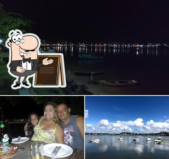 O D'Gust food truck se destaca pelo exterior e mesa de jantar