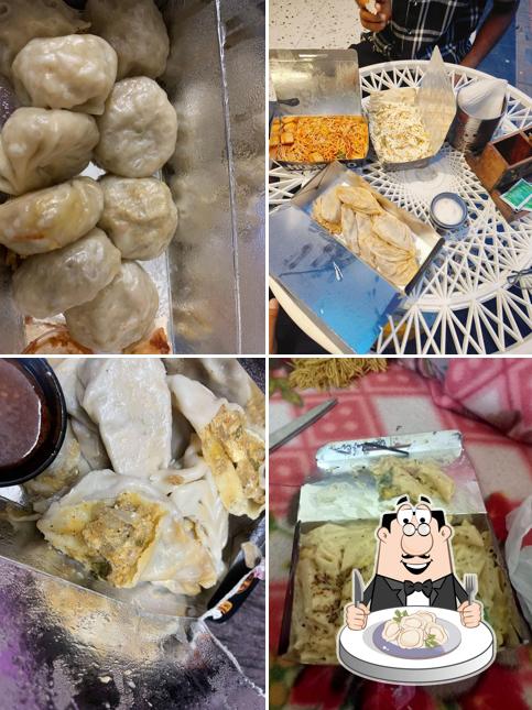 Dumplings at Hungroo
