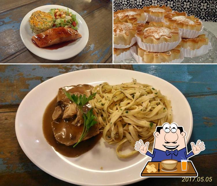 Comida em Antiga Empório