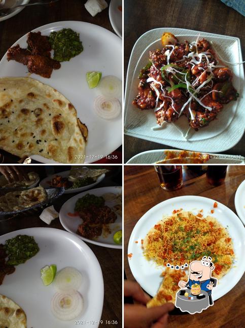 Food at ಹೊಟೇಲ್ ರಾಯಲ್ ರಸೋಯಿ ( Hotel Royal Rasoi)