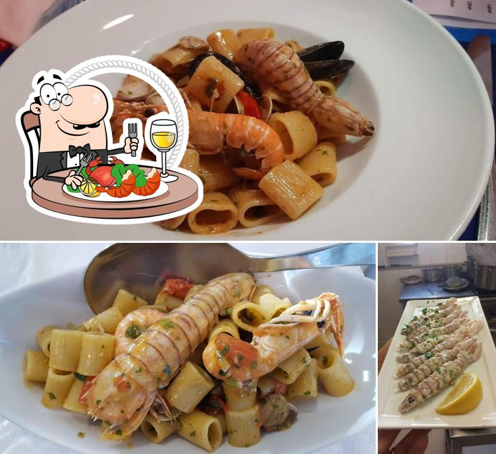 Prova la cucina di mare a Trattoria Lo Monte