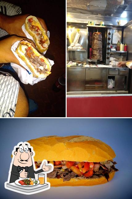 Comida em Churrasco Grego