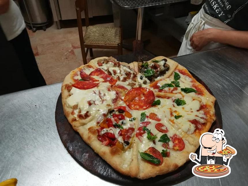 Prova una pizza a La Terrazza - Golfo d’Oro Vasto