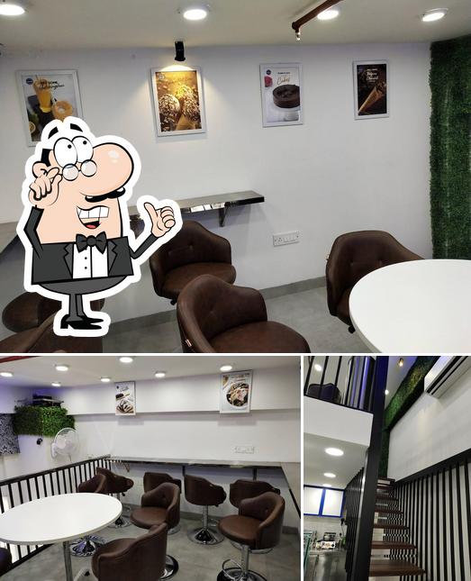 The interior of GIANI Ice Cream