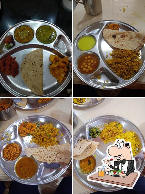 Meals at Rasoi Ghar