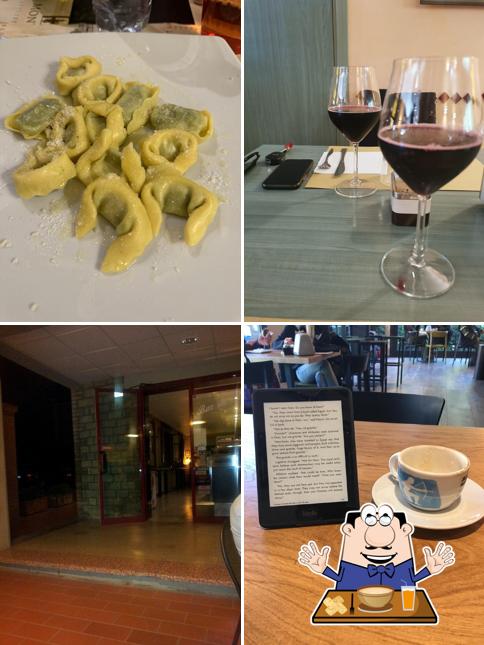 La immagine della cibo e interni di Bar Del Centro Di Casini Margherita