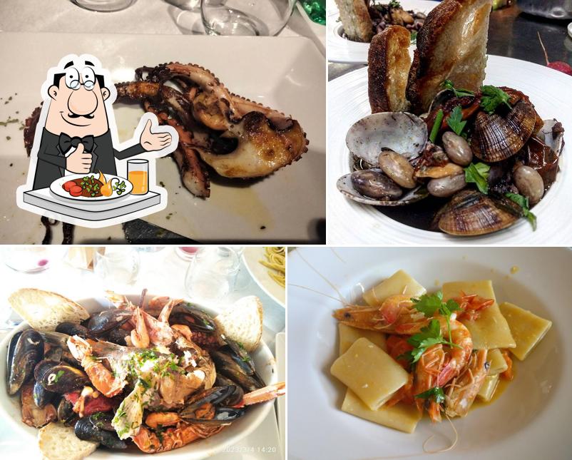 Cibo al Ristorante di pesce - La Piazzetta a Santa Marinella