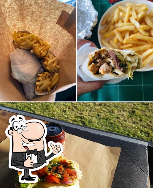 Food Truck Halal Tasty Selfie Shawarma Burger