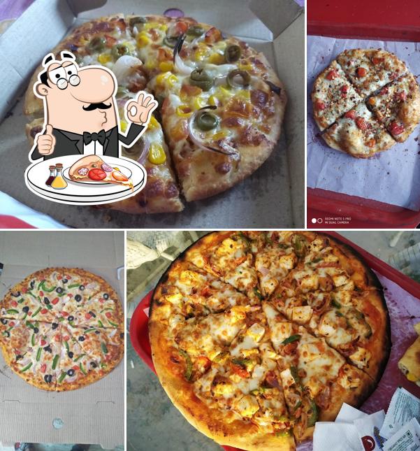 Get pizza at Wfo’s Pizza