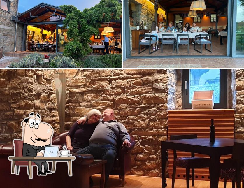Siediti a un tavolo di Hiša Torkla