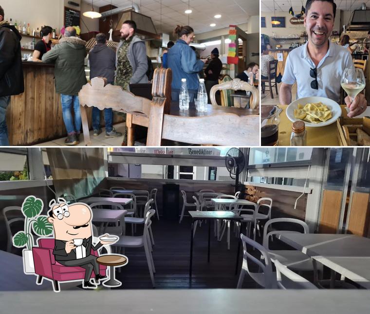 Siediti a un tavolo di Il Panino Da Benzina