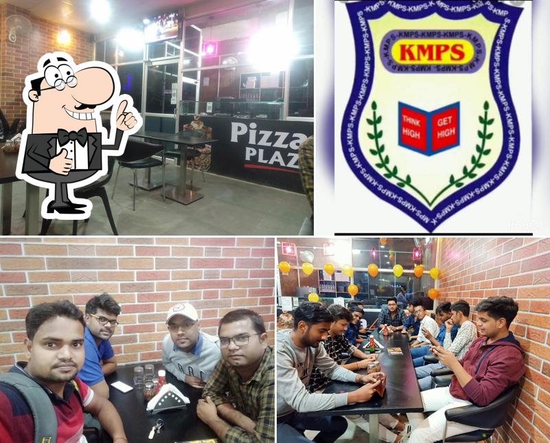 Pizza plaza
