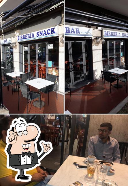 Gli interni di Bar Charlie 4 Gli interni di Bar Charlie 4