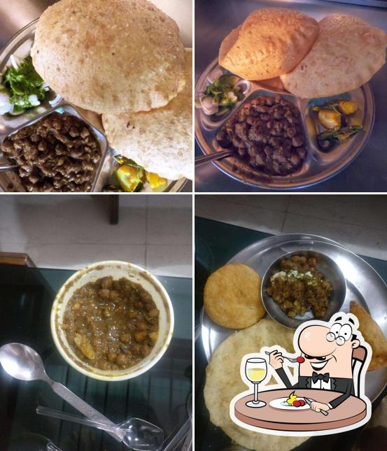 Food at Sagar chole bhature