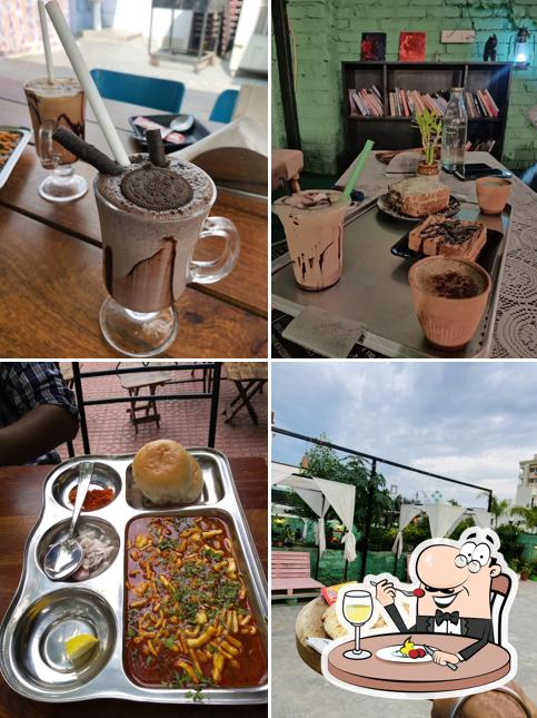 Food at Dhaara Cafe & Restaurant