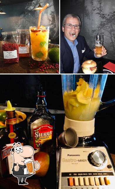 Puoi prenderti un rinfrescante bicchiere di birra chiara o scura