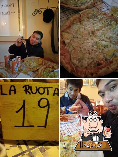Prova una pizza a La Ruota di Ferrara Salvatore