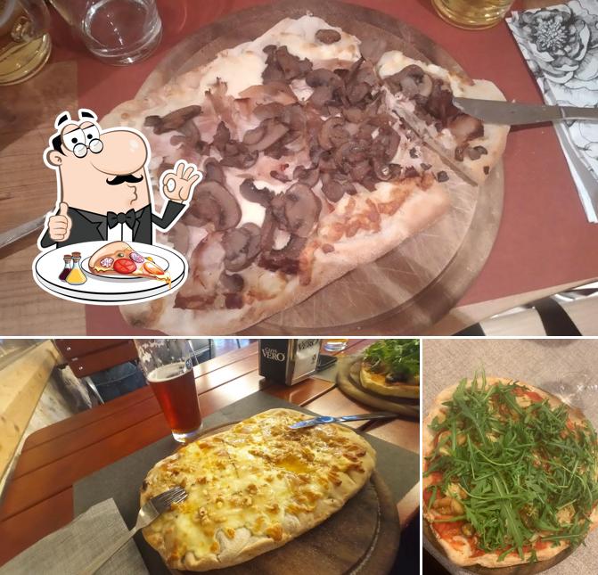 Prenditi una pizza a Divino Wine Pub&Bar