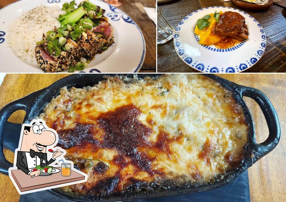 Costeletas de porco em Gael Cozinha Mestiça