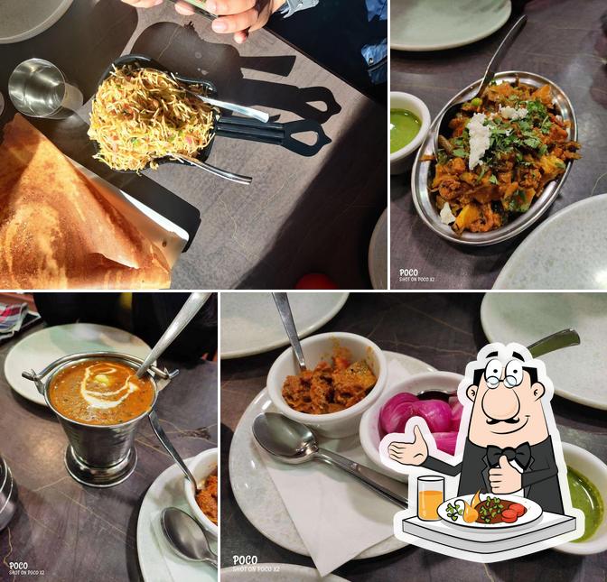 Food at Giannis Pure Veg Restaurant