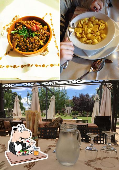 Tra le diverse cose da Agriturismo La Valle si possono trovare la cibo e bevanda