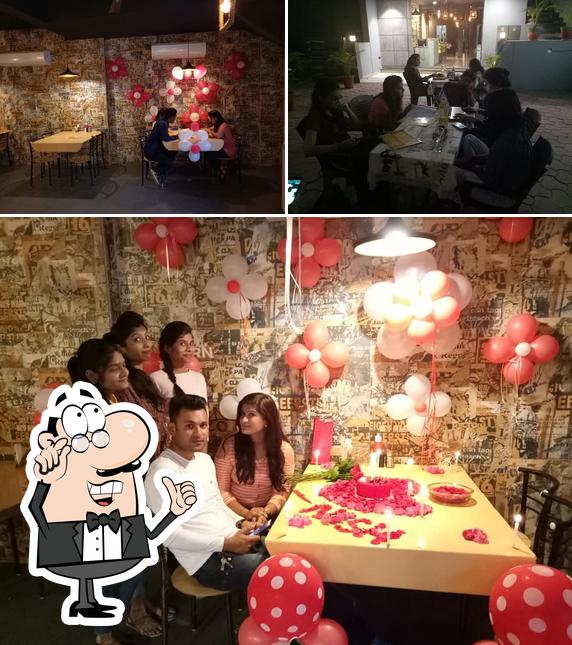 Check out how Hotspotcafe looks inside