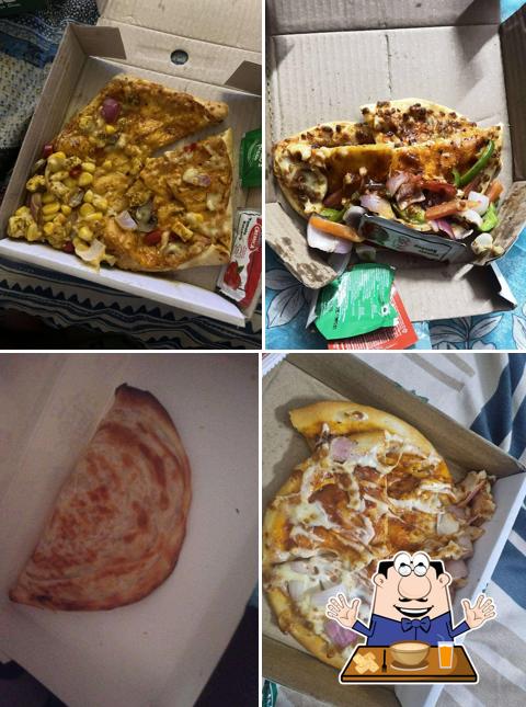 Food at La Pino’z Pizza Kirti Nagar