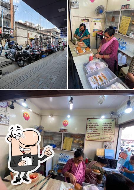 Pavgi Snacks Center is distinguished by interior and food