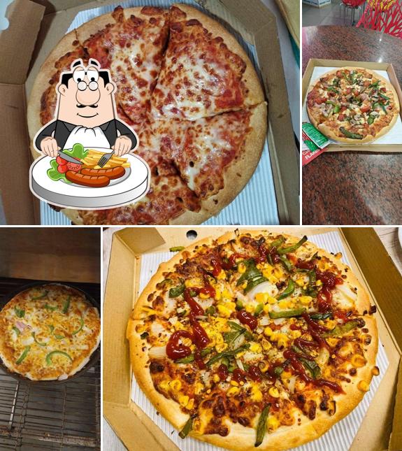 Food at Pizza Hut East Delhi Mall, Delhi
