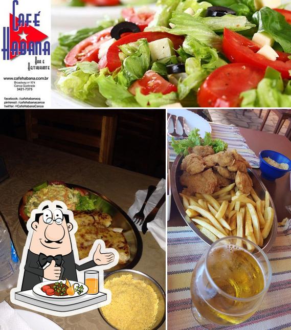 Platos en Café Habana