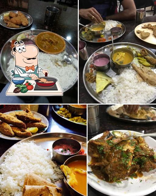 Chicken curry at Goa Bhavan