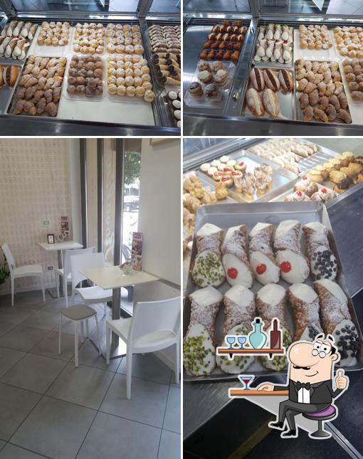 Siediti a un tavolo di Bar Pasticceria Tabacchi Rosalia