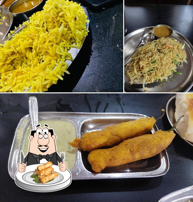 Spring rolls at Bus Stand Canteen