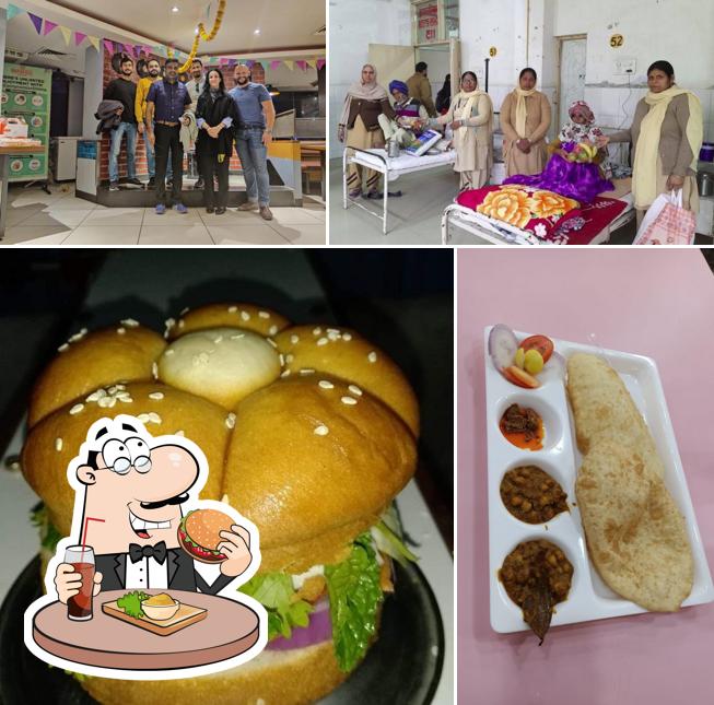 Order a burger at Hotel Standard & Sweets Reengas Order a burger at Hotel Standard & Sweets Reengas