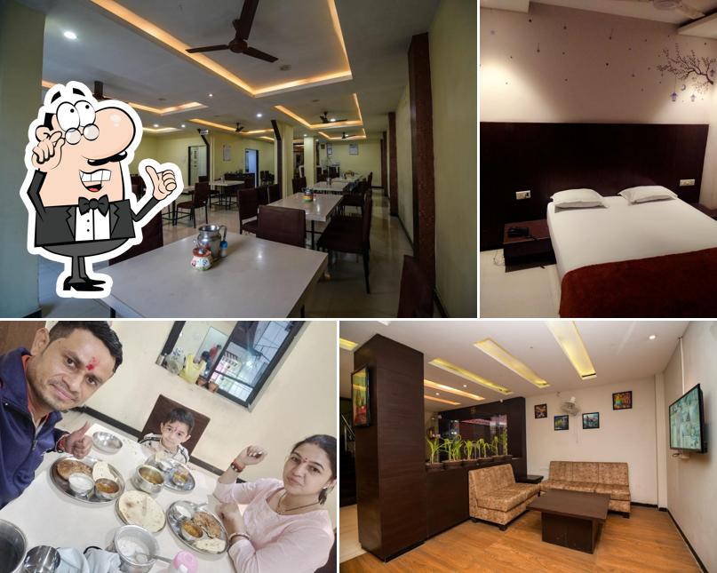 The interior of Marwadi Pavitra Bhojanalay And Restuarant