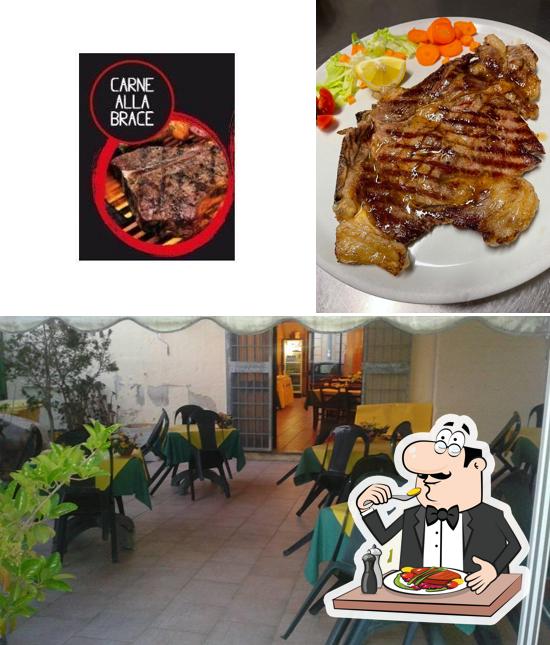Pizzeria Ristorante Da Jerry si caratterizza per la cibo e interni