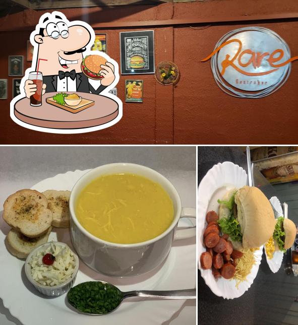 Peça um hambúrguer no Rare gastrobar