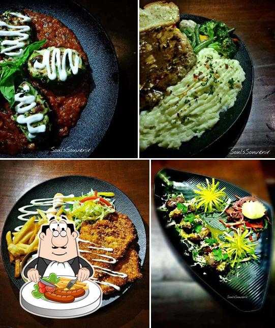 Meals at Vintage 7, The Rare Bar