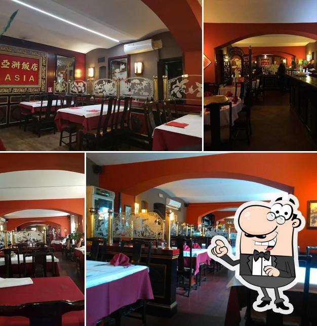 Gli interni di Restoran Asia