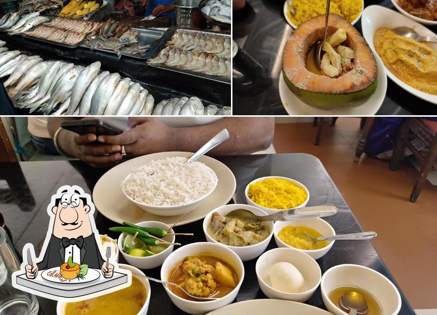 Food at Bhojohori Manna