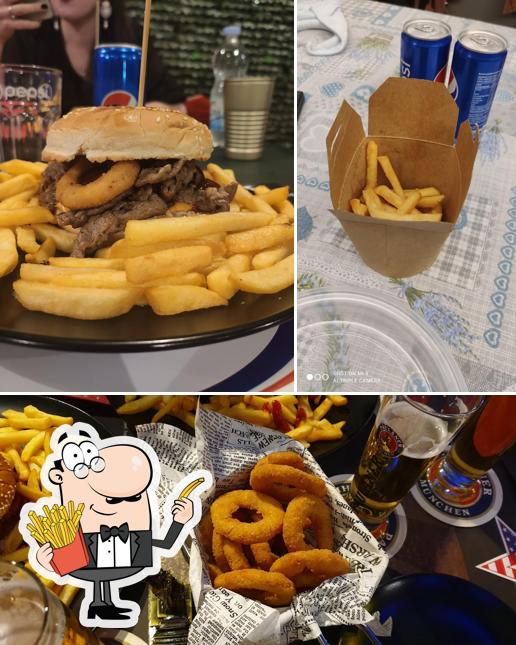 Ordina le patatine fritte a American Street Food