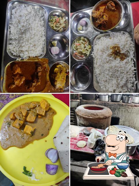 Chicken curry at NAKLI DHABA