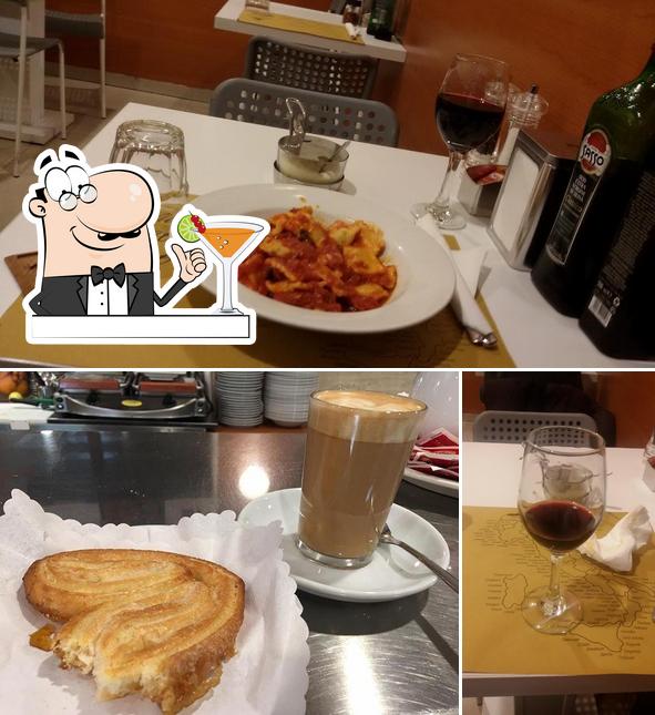 La immagine della bevanda e cibo di Caffe' Ricci