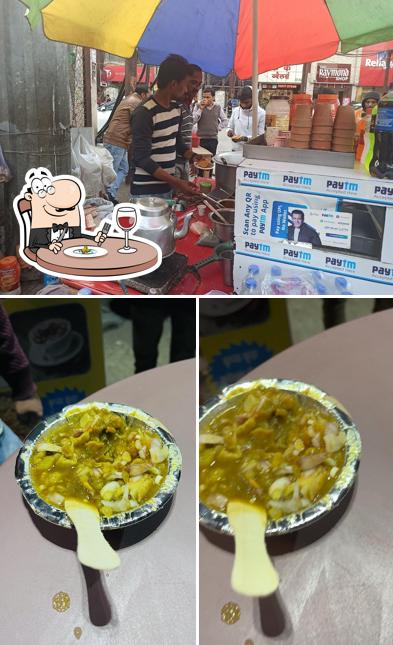 The photo of Allahabadi Special Chole Samosa’s food and beverage